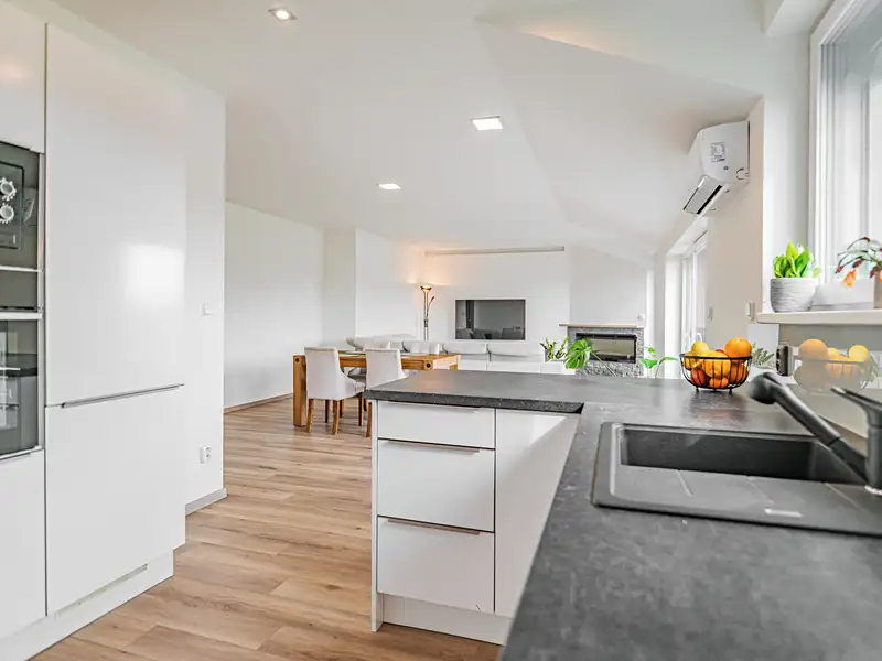 Prodej bytu 3+kk 104 m², Praha – náhled fotky 1
