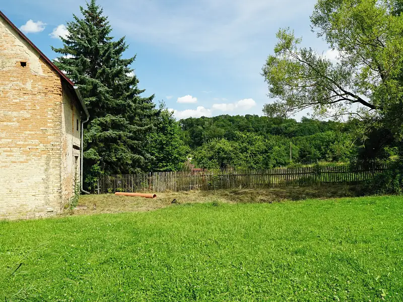 Prodej stavebního pozemku 1090 m², Tašov – náhled fotky 3