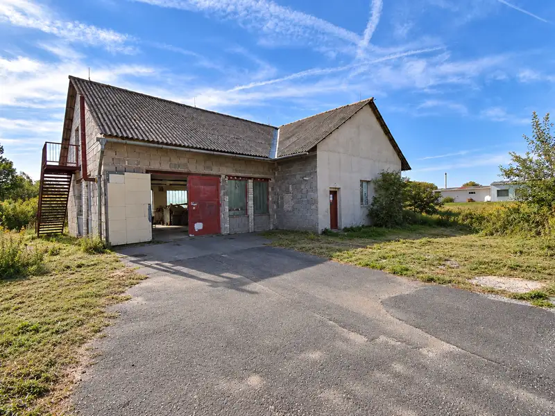 Prodej výrobní haly, prostoru 225 m², Horka I – náhled fotky 1