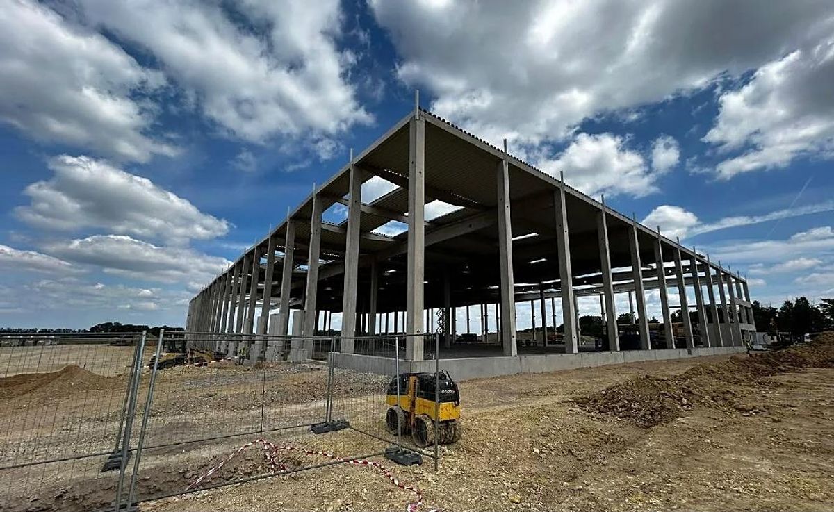 Pronájem skladového prostoru 5000 m² – fotografie 3