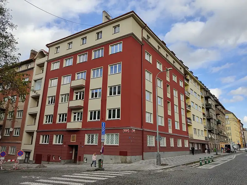 Prodej bytu 3+1 100 m², Praha – náhled fotky 1