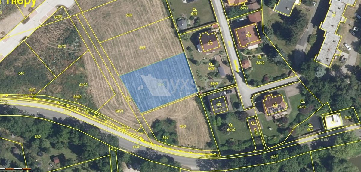 Prodej stavebního pozemku 967 m² – fotografie 3