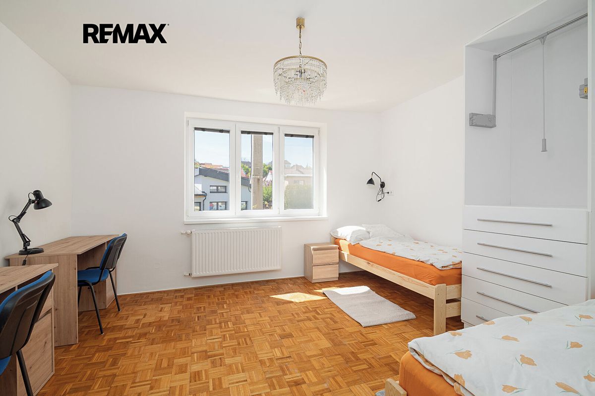 Pronájem bytu 1+kk 40 m², Tečovice – fotka 1 z 3