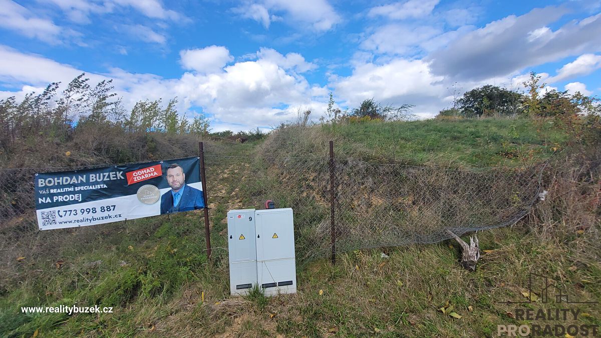 Prodej stavebního pozemku 1173 m², Zlobice – fotka 1 z 3