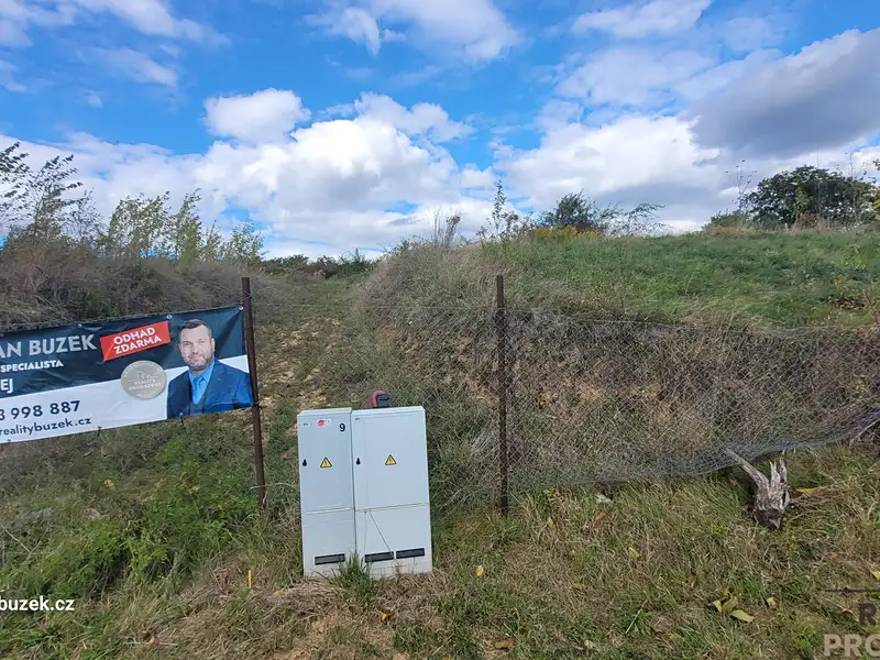 Prodej stavebního pozemku 1173 m², Zlobice – náhled fotky 1