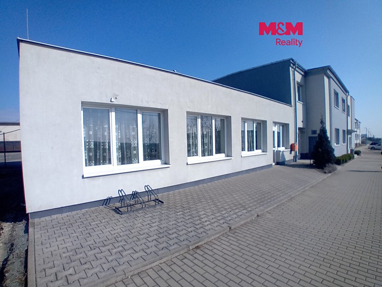 Комерційне приміщення в оренду, 90 м² (1 з 4)