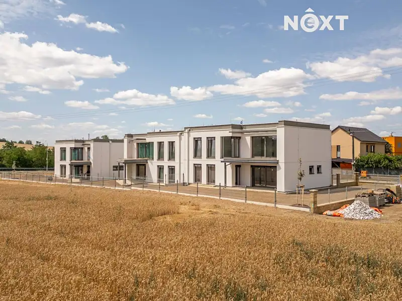 Prodej rodinného domu 194 m², pozemek 447 m², Plzeň – náhled fotky 2