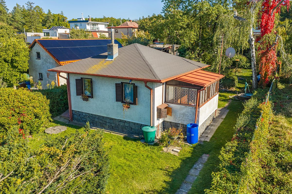 Prodej chaty 50 m², pozemek 600 m², Vyžlovka – fotka 1 z 3