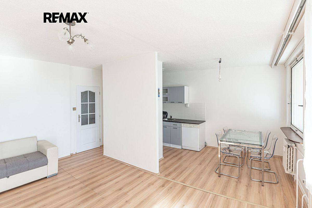 Prodej bytu 3+1 76 m², Praha – fotka 1 z 3