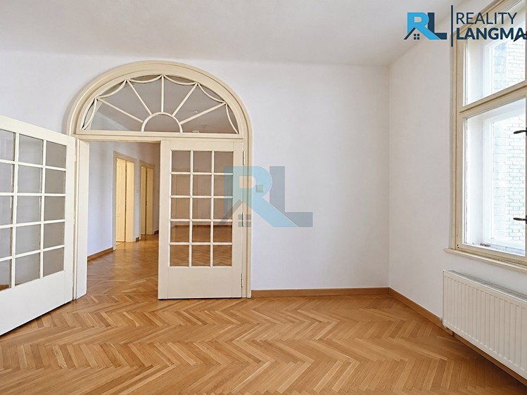 Pronájem komerčního prostoru, 120 m² (4 z 22)