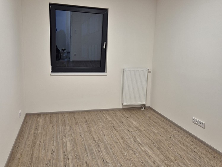 Pronájem bytu 2+kk, 53 m² (22 z 26)