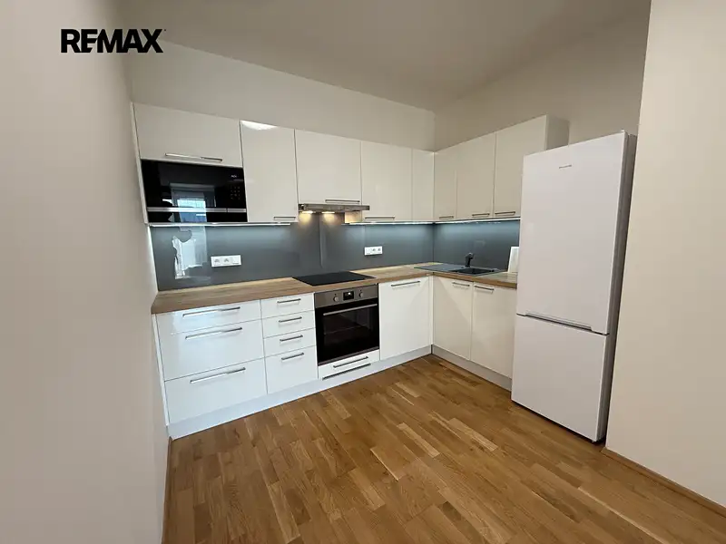 Pronájem bytu 2+kk, 64 m², Praha 4, Praha