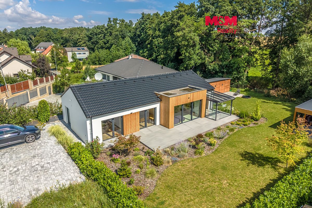 Prodej rodinného domu 110 m², pozemek 1103 m², Zlatá – fotka 1 z 3
