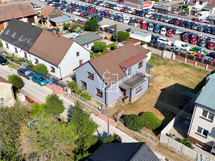 Haus zum Kauf, 130 m² (1 von 36)