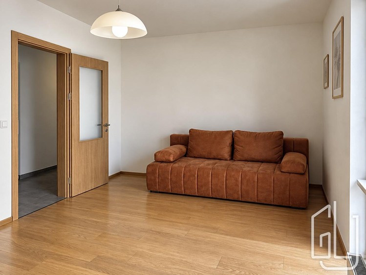 Pronájem bytu 2+kk, 56 m² (8 z 11)