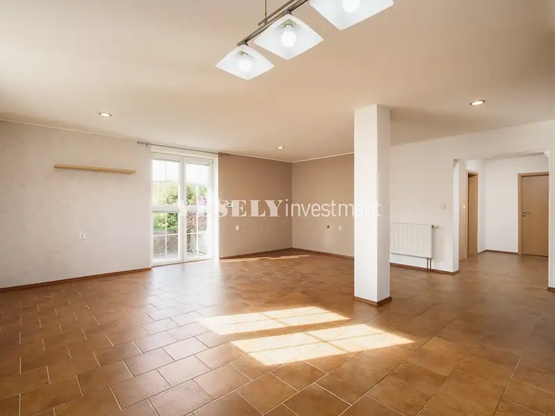 Prodej rodinného domu 200 m², pozemek 2205 m², Křtěnov – náhled fotky 3