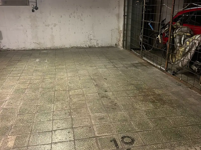 Pronájem garážového stání 26 m², Praha – náhled fotky 3