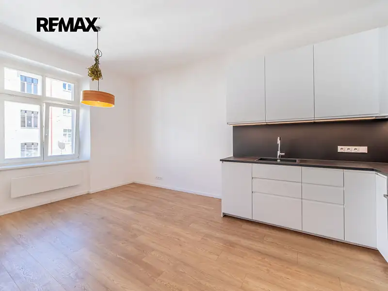 Prodej bytu 3+kk 83 m², Praha – náhled fotky 3