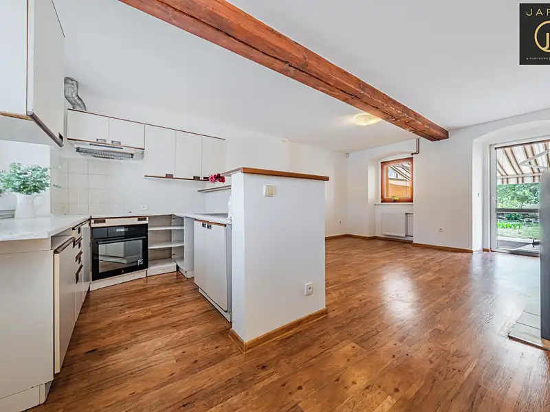 Prodej rodinného domu 102 m², pozemek 312 m², Hostomice – náhled fotky 2