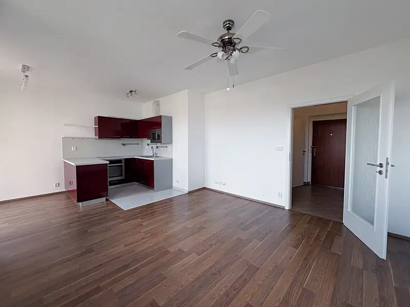 Prodej bytu 1+kk 34 m², Praha – náhled fotky 3