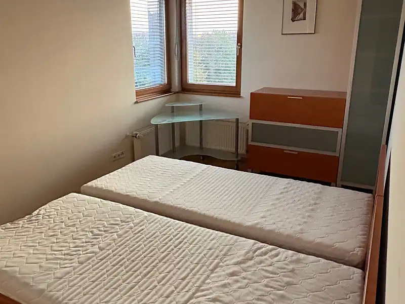 Pronájem bytu 2+kk 53 m², Praha – náhled fotky 3