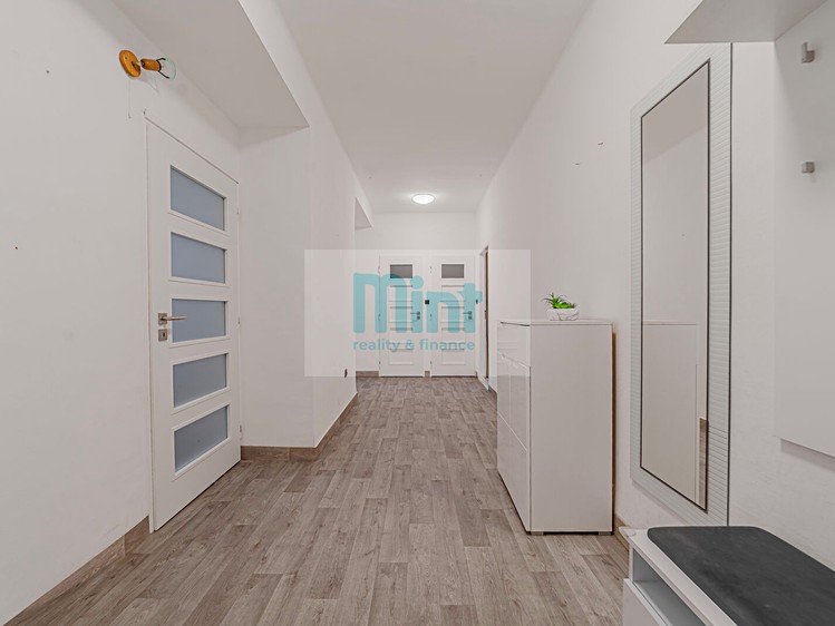 Prodej bytu 4+1, 100 m² (12 z 20)
