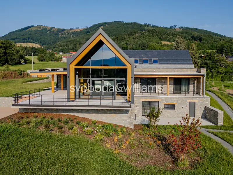 Prodej rodinného domu 501 m², pozemek 9033 m², Čeladná – náhled fotky 2
