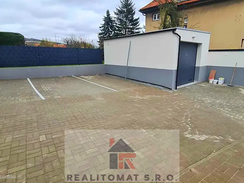 Prodej garáže 15 m², Praha – náhled fotky 3