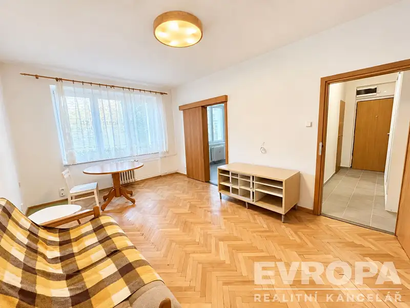Pronájem bytu 2+1 56 m², Plzeň – náhled fotky 1