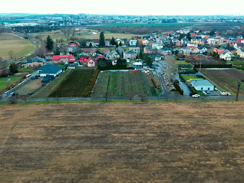 Prodej stavebního pozemku 2252 m², Opava – náhled fotky 1