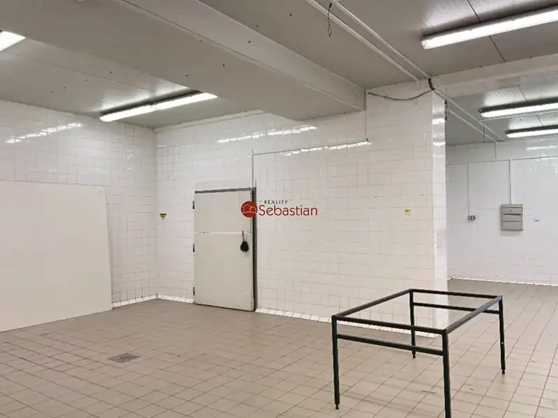 Pronájem skladového prostoru 178 m², Jičín – náhled fotky 2