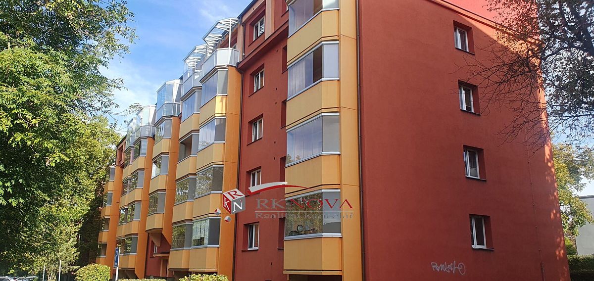 Prodej bytu 3+1 70 m², Karviná – fotka 1 z 3