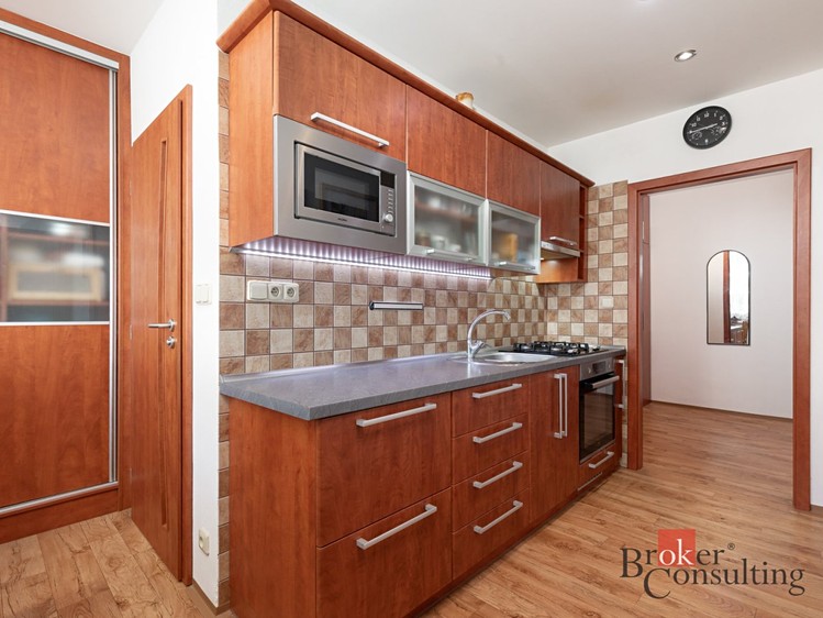 Wohnung 3+1 zum Kauf, 60 m² (2 von 22)