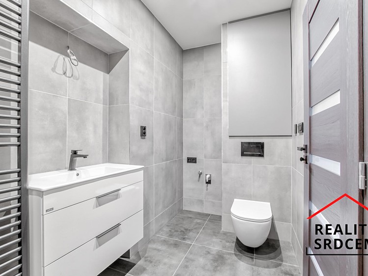 Pronájem bytu 2+kk, 62 m² (13 z 24)