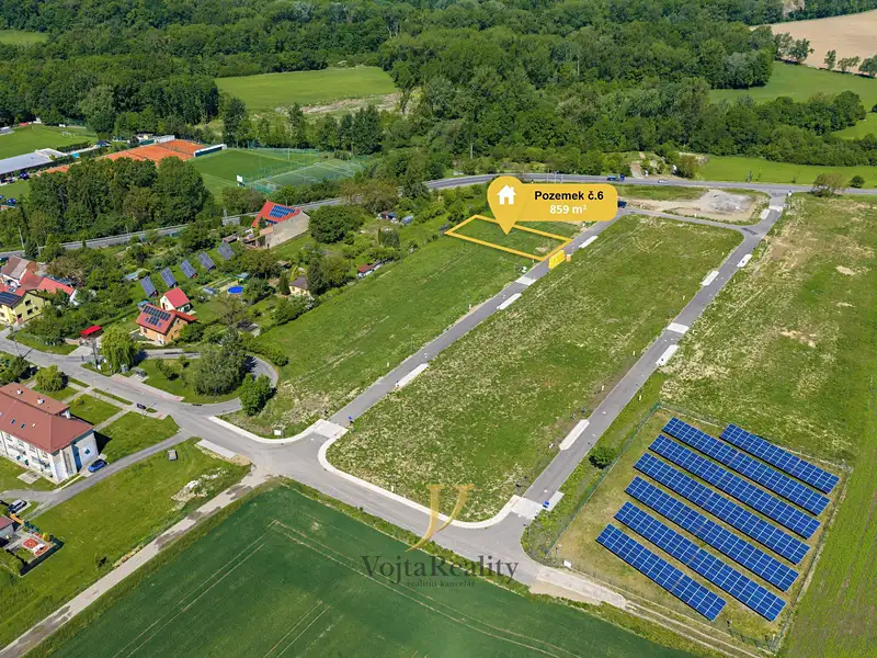 Prodej stavebního pozemku 859 m², Přerov – náhled fotky 1