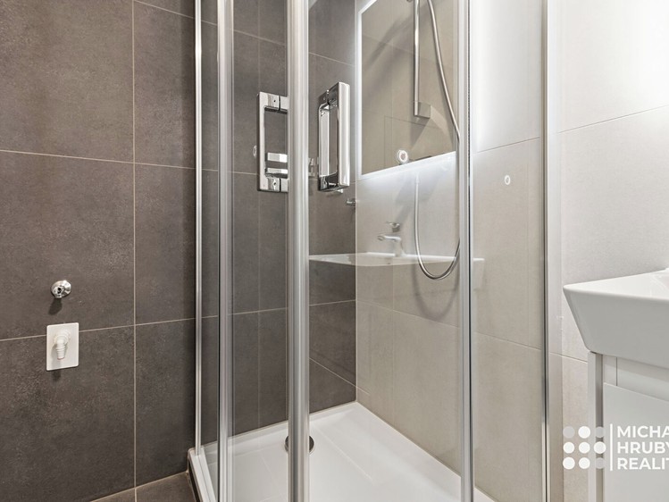Prodej bytu 1+kk, 31 m² (8 z 20)