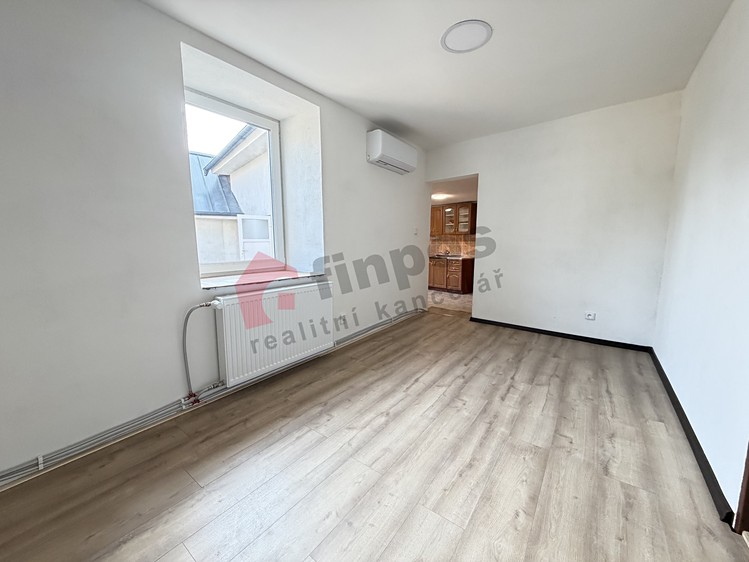 Pronájem bytu 3+1, 66 m² (13 z 17)