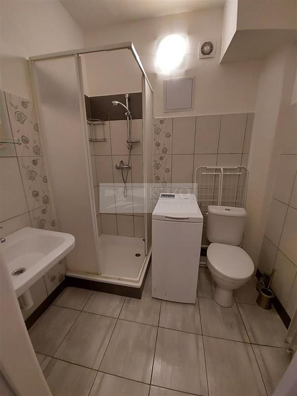 Pronájem bytu 1+kk 25 m² – fotografie 5