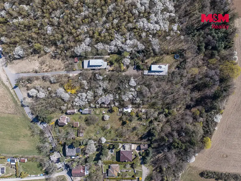 Prodej stavebního pozemku 3021 m², Škvorec – náhled fotky 3