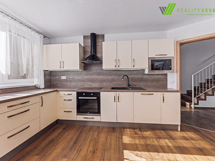 Будинок на продаж, 180 м² (2 з 31)