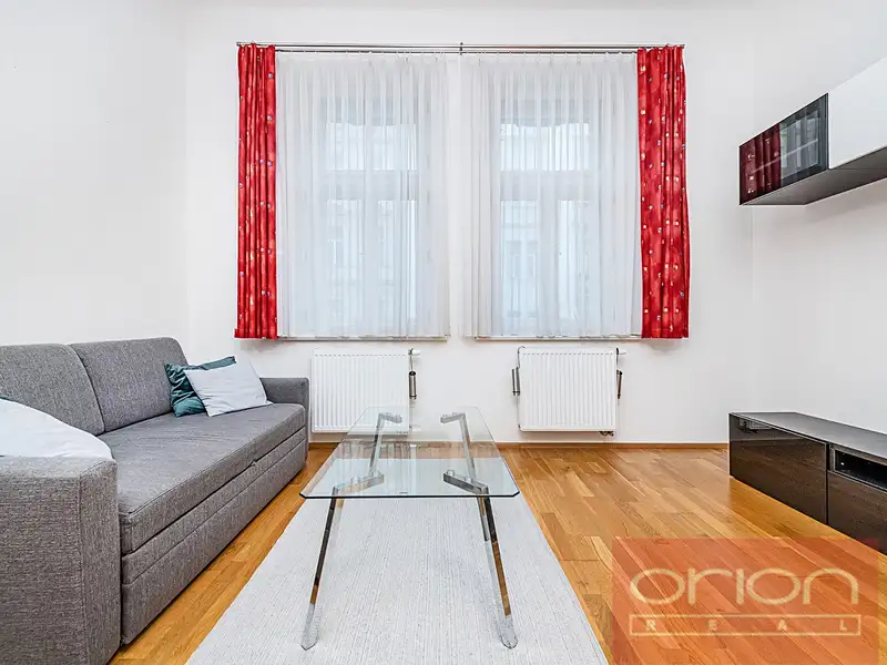 Pronájem bytu 2+kk 58 m², Praha – náhled fotky 2