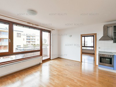 Pronájem bytu 2+kk, 51 m² (3 z 26)