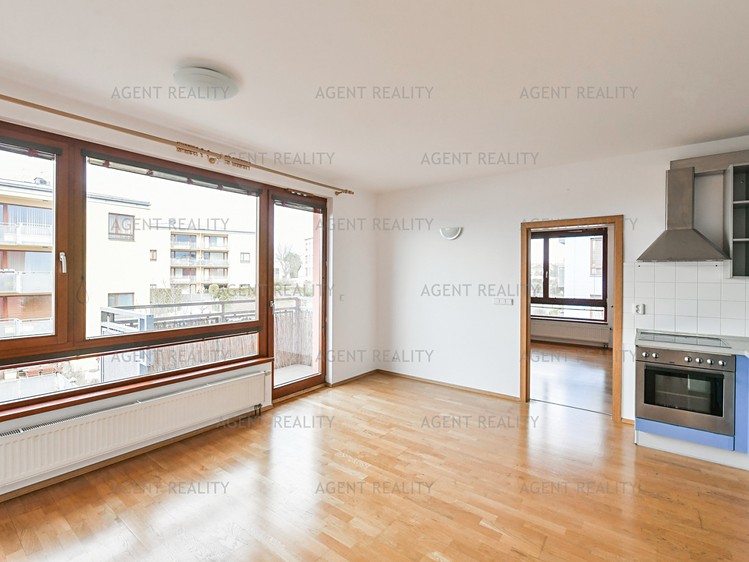 Pronájem bytu 2+kk, 51 m² (3 z 26)