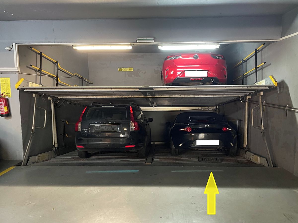 Prodej garážového stání 14 m², Praha – fotka 1 z 3