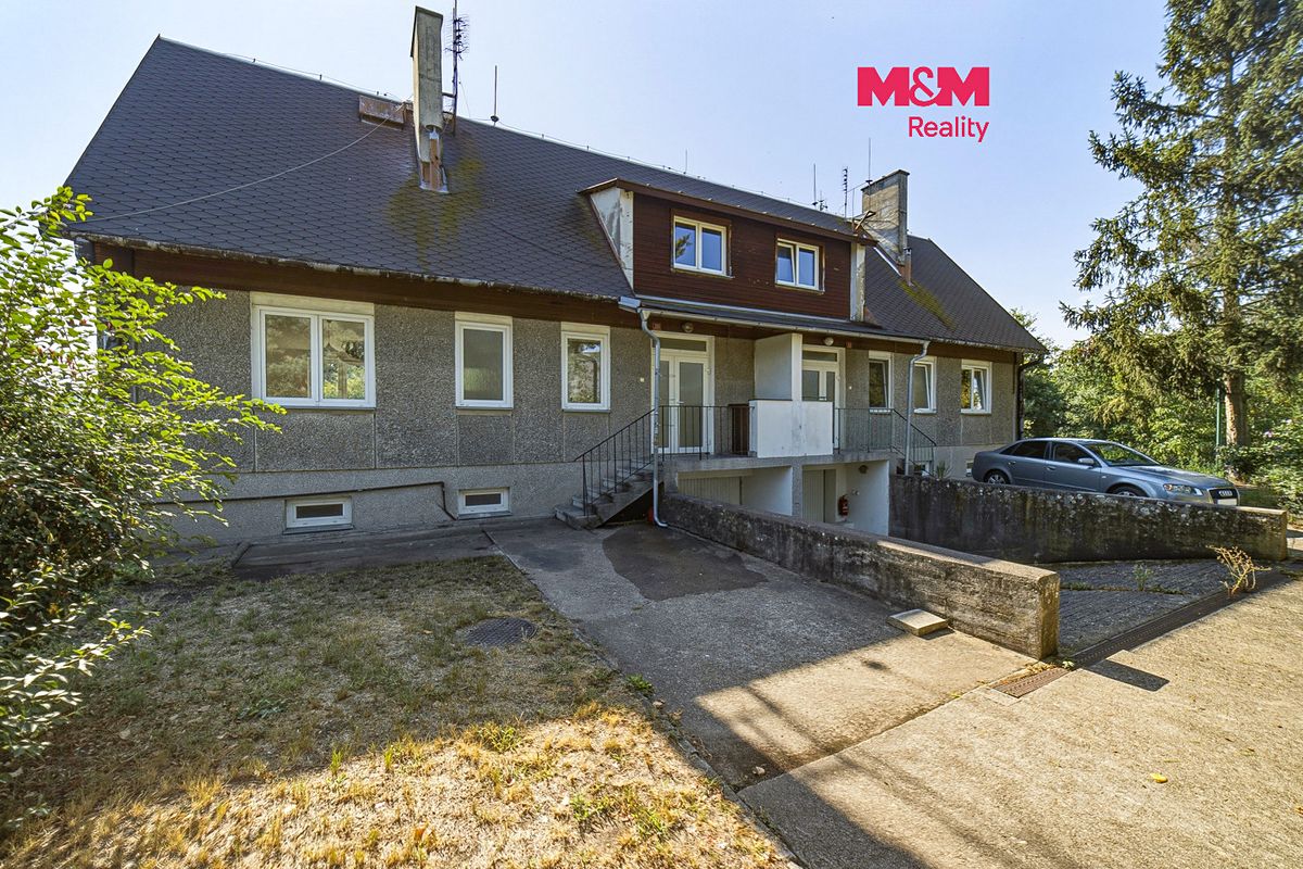 Pronájem rodinného domu 100 m², pozemek 83 m², Dolní Beřkovice – fotka 1 z 3