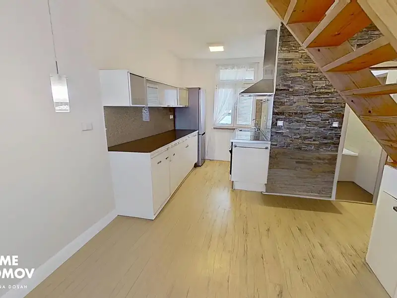 Pronájem rodinného domu 97 m², pozemek 190 m², Zlín – náhled fotky 2