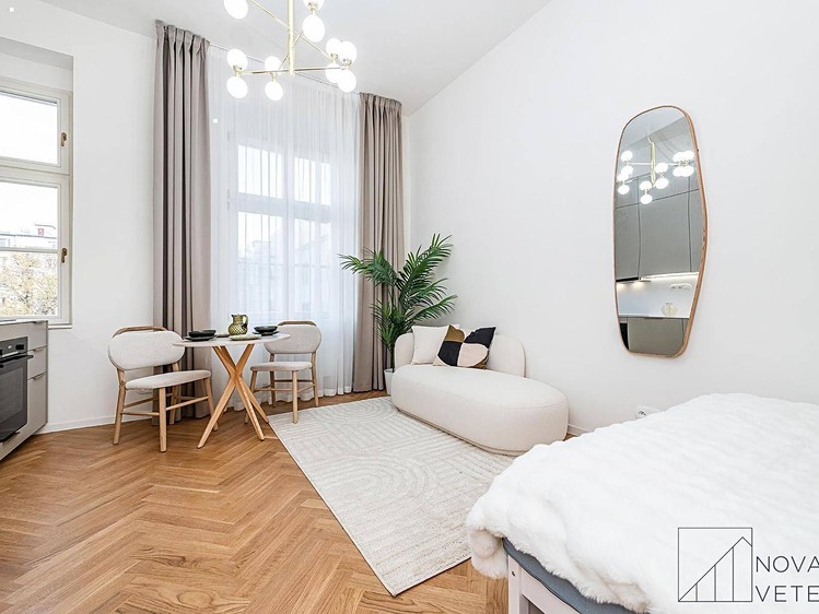 Prodej bytu 1+kk, 28 m² (7 z 21)