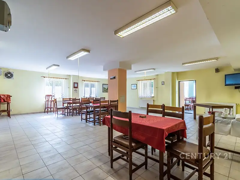Prodej ubytovacího zařízení 1310 m², Roztoky – náhled fotky 2
