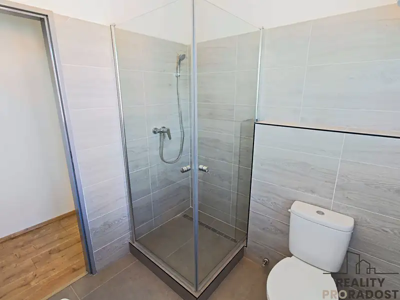 Pronájem bytu 1+kk 31 m², Blučina – náhled fotky 3