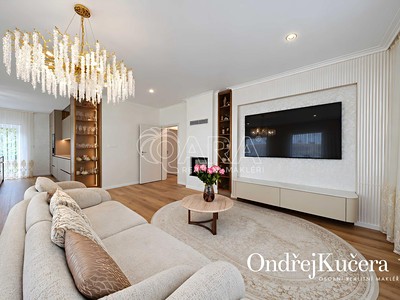 Будинок на продаж, 200 м² (3 з 45)